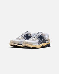 Nike Zoom Vomero 5 White/Thunder Blue