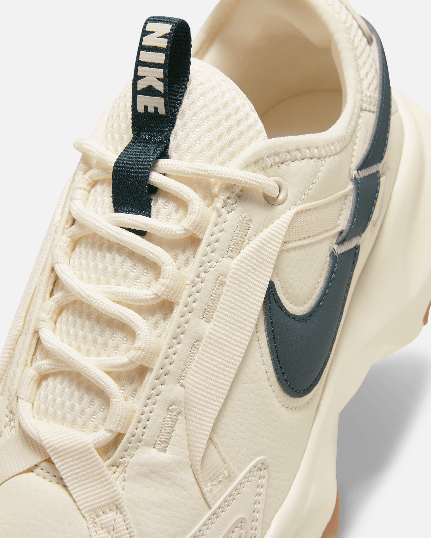 Nike Women's TC 7900 Pale Ivory | Culture Kings