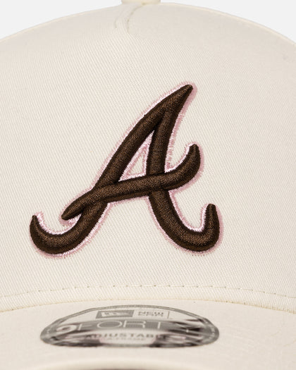 New Era Atlanta Braves 'Neapolitan Chrome' 9FORTY A-Frame Snapback Chrome/Pink Met