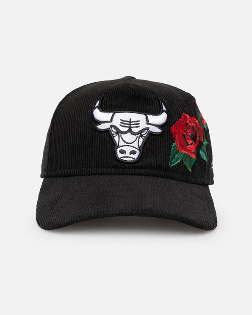 New Era Chicago Bulls 'Corduroy Roses' Golfer Pre-Curved Snapback Black Corduroy/White