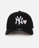 New Era New York Yankees 'Pink Satin Hearts' 9FORTY A-Frame Snapback Black/White