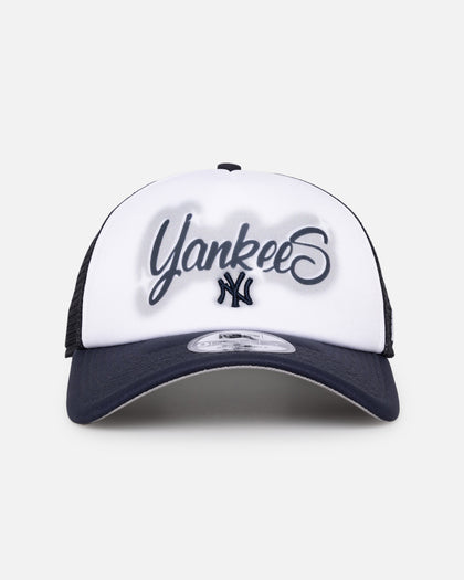 New Era New York Yankees 'Airbrush' 9FORTY A-Frame Trucker Snapback White/OTC