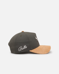 New Era Chicago Bulls 'Moss Canvas Wheat' 9FORTY A-Frame Snapback Moss Canvas/Ivory