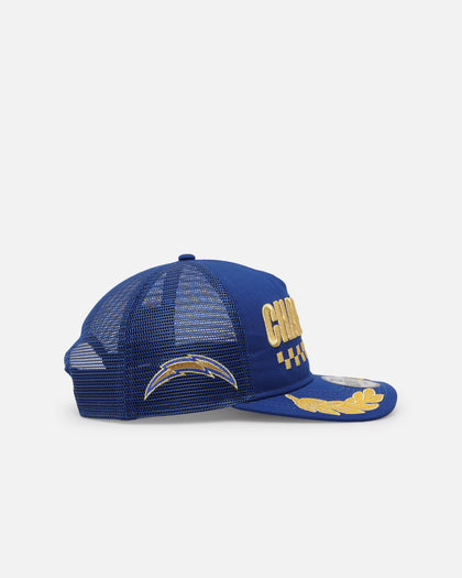New Era Los Angeles Chargers 'Podium Collection' Pre-Curved Golfer Trucker Snapback Light Royal/Metallic Gold