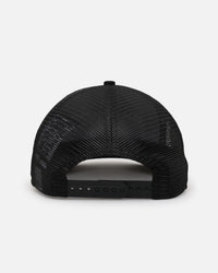 New Era Las Vegas Raiders 'Podium Collection' Pre-Curved Golfer Trucker Snapback Light Royal/Metallic Gold
