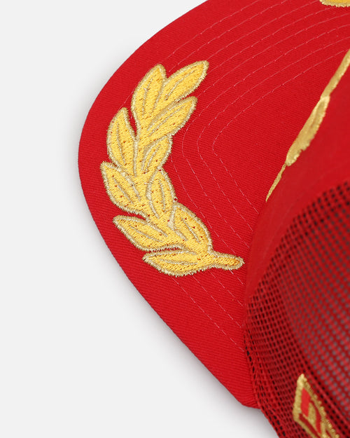 New Era Atlanta Braves 'Podium Collection' Pre-Curved Golfer Trucker Snapback Scarlet/Metallic Gold