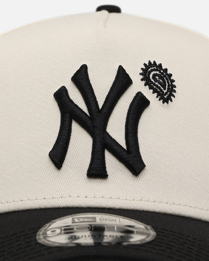 New Era New York Yankees 'Paisley Hit' 9FORTY A-Frame Snapback Chrome White/Black