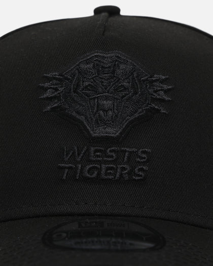 New Era Wests Tigers 'Black On Black' 9FORTY A-Frame Snapback Black