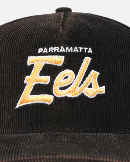 New Era Parramatta Eels 'NRL Golfer Washed Black' Pre-Curved Corduroy Golfer Snapback Washed Black