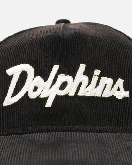 New Era Dolphins 'NRL Golfer Washed Black' Pre-Curved Corduroy Golfer Snapback Washed Black