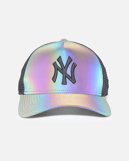 New Era New York Yankees 'Iridescent' 9FORTY A-Frame Trucker Snapback Iridescent