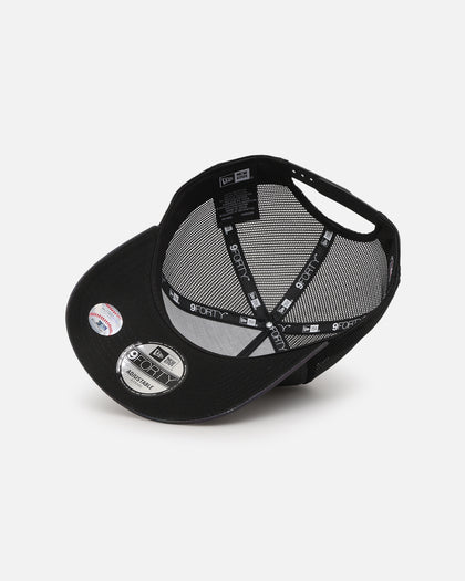 New Era New York Yankees 'Iridescent' 9FORTY A-Frame Trucker Snapback Iridescent