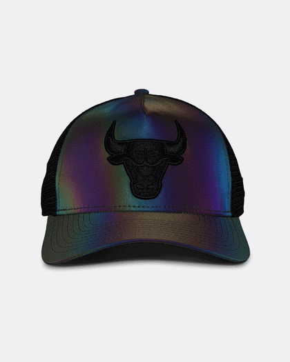 New Era Chicago Bulls 'Iridescent' 9FORTY A-Frame Trucker Snapback Iridescent
