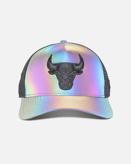 New Era Chicago Bulls 'Iridescent' 9FORTY A-Frame Trucker Snapback Iridescent