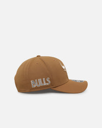 New Era Chicago Bulls 'NBA City Edition 2024' 9SEVENTY Snapback Tan