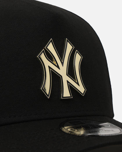 New Era New York Yankees 'Gold Medal Badge' 9FORTY A-Frame Snapback Black/White/Green