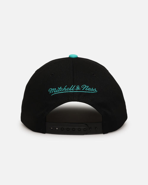 Mitchell & Ness Vancouver Grizzlies '30 Years Origin' Deadstock Snapback Black