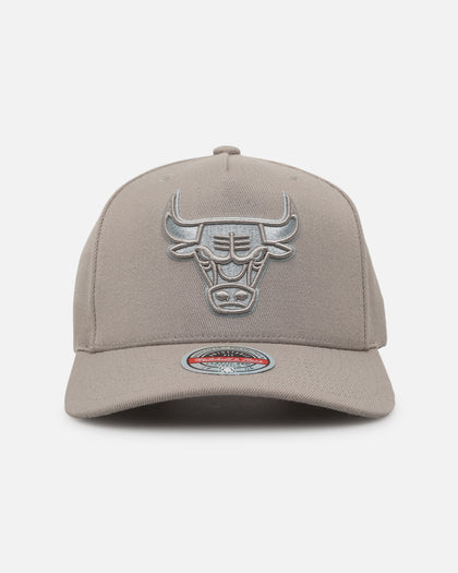 Mitchell & Ness Chicago Bulls 'Seasonal Core' MVP Snapback Khaki