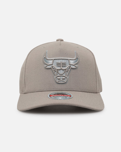 Mitchell & Ness Chicago Bulls 'Seasonal Core' MVP Snapback Khaki