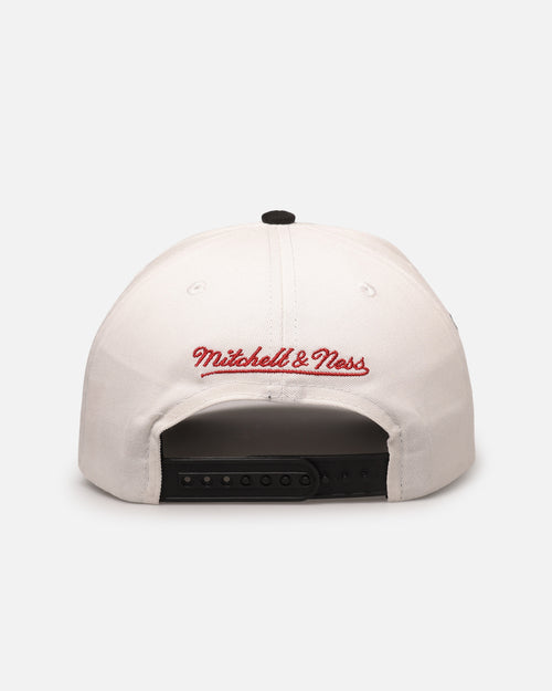 Mitchell & Ness Chicago Bulls 'Draft Day' Pro Pinch Snapback White/Black