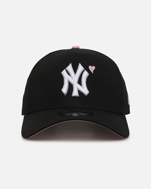 New Era New York Yankees 'Pink Satin Hearts 2.0' 9FORTY A-Frame Snapback Black/Pink