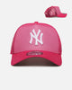 New Era New York Yankees 'Polychromatic Mesh' 9FORTY A-Frame Snapback Pink