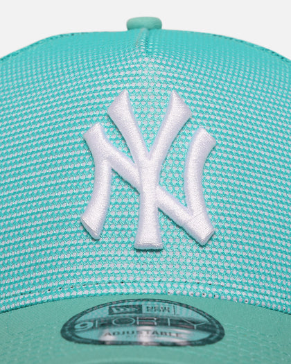 New Era New York Yankees 'Polychromatic Mesh' 9FORTY A-Frame Snapback Mint/White