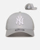 New Era New York Yankees 'Polychromatic Mesh' 9FORTY A-Frame Snapback Grey
