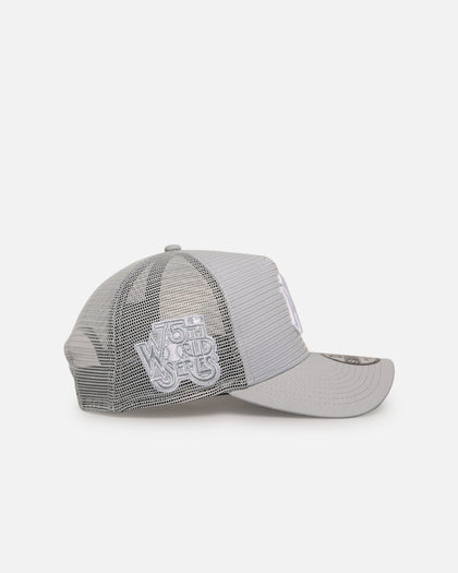 New Era New York Yankees 'Polychromatic Mesh' 9FORTY A-Frame Snapback Grey