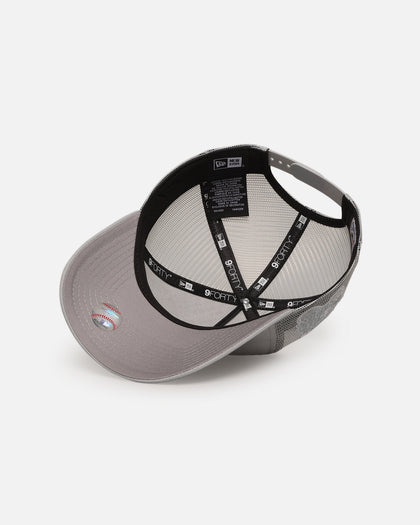 New Era New York Yankees 'Polychromatic Mesh' 9FORTY A-Frame Snapback Grey