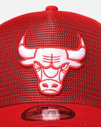 New Era Chicago Bulls 'Polychromatic Mesh' 9FORTY A-Frame Snapback Scarlet