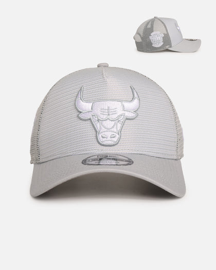 New Era Chicago Bulls 'Polychromatic Mesh' 9FORTY A-Frame Snapback Grey
