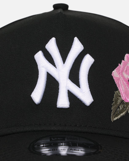 New Era New York Yankees 'Pink Rose Embroidery' 9FORTY A-Frame Snapback Black/Pink