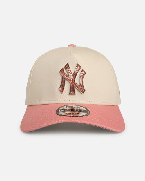 New Era New York Yankees 'Jelly Crystals Collection' 9FORTY A-Frame Snapback Chrome White/Pink