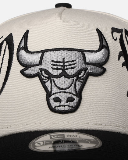 New Era Chicago Bulls 'Gothic Script Two Tone' 9FORTY A-Frame Snapback Chrome/Black