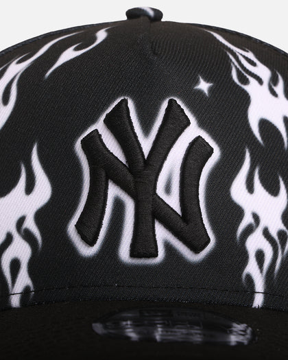 New Era New York Yankees 'Crown Flames' 9OFRTY A-Frame Snapback Black/White
