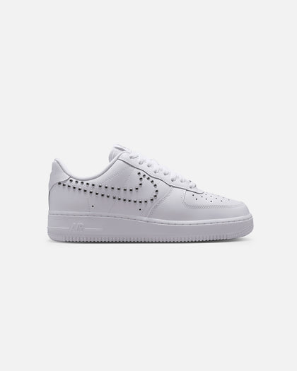 Nike Women's Air Force 1 '07 LV8