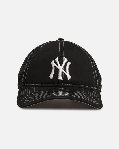 New Era New York Yankees 'Contrast Chrome' 9TWENTY Casual Trucker Strapback Black