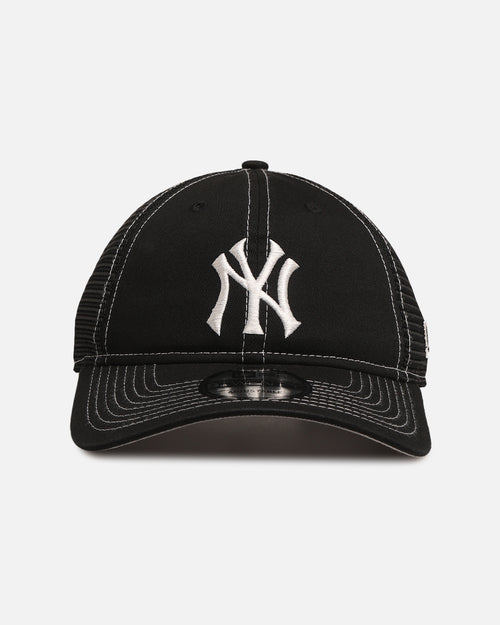 New Era New York Yankees 'Contrast Chrome' 9TWENTY Casual Trucker Strapback Black