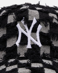 New Era New York Yankees 'Frayed Checkerboard' 9FORTY A-Frame Snapback Black/Grey