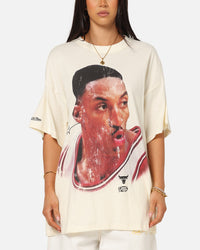 Mitchell & Ness Chicago Bulls Scottie Pippen Big Head T-Shirt Egret
