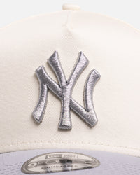 New Era New York Yankees 'Chrome Grey' 9FORTY A-Frame Snapback White/Silver