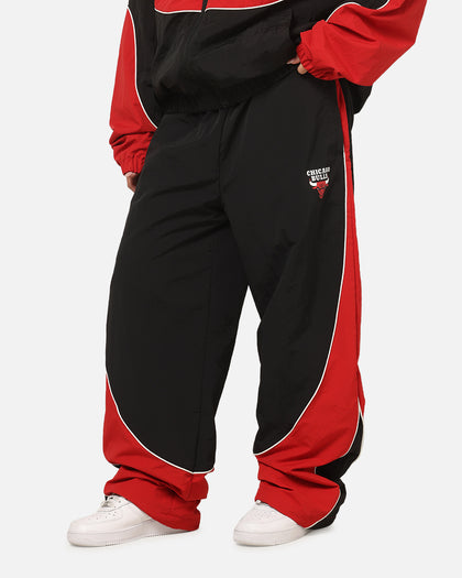 Mitchell & Ness Chicago Bulls Nylon Tracksuit Pants Black/Red