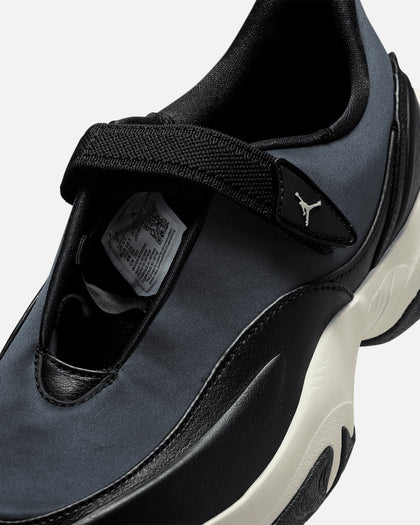 Jordan Women's Pointe Black/Sail