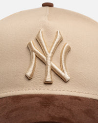 New Era New York Yankees 'Oat Brown Suede' 9FORTY A-Frame Snapback Brown