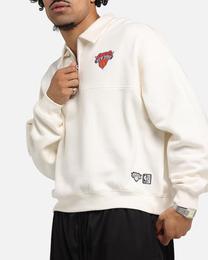 Mitchell & Ness New York Knicks Boxy Quarter Zip Crewneck Egret