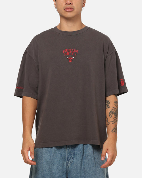 Mitchell & Ness Chicago Bulls Blackletter Champs Box T-Shirt Slate