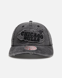 Mitchell & Ness Chicago Bulls 'Destroyed' Dad Fit Strapback Washed Black