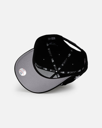 New Era Chicago White Sox 'Oversized Gothic Script Crown' 9FORTY A-Frame Snapback Black/White
