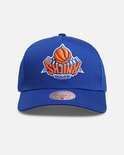 Mitchell & Ness New York Knicks 'Upside Down Logo' Pro Pinch Snapback Blue